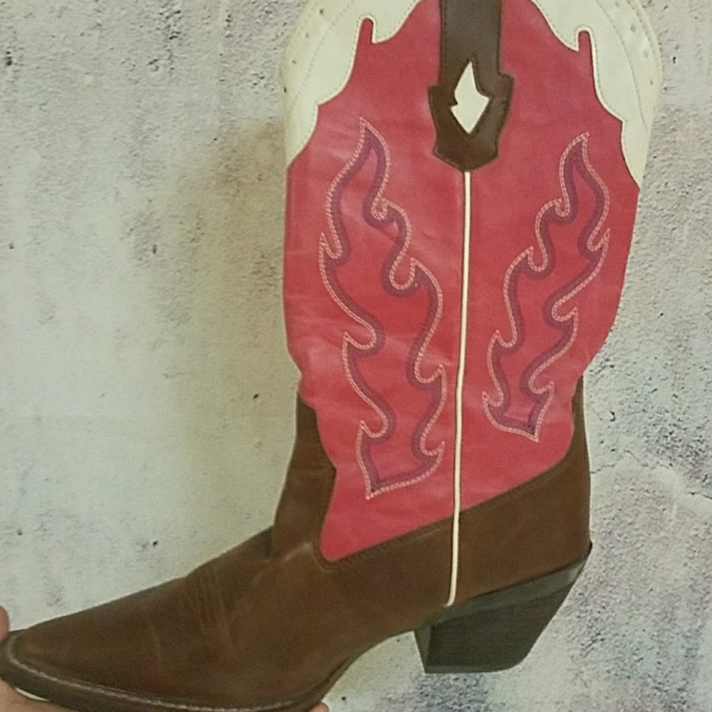 Women cowgirl boots